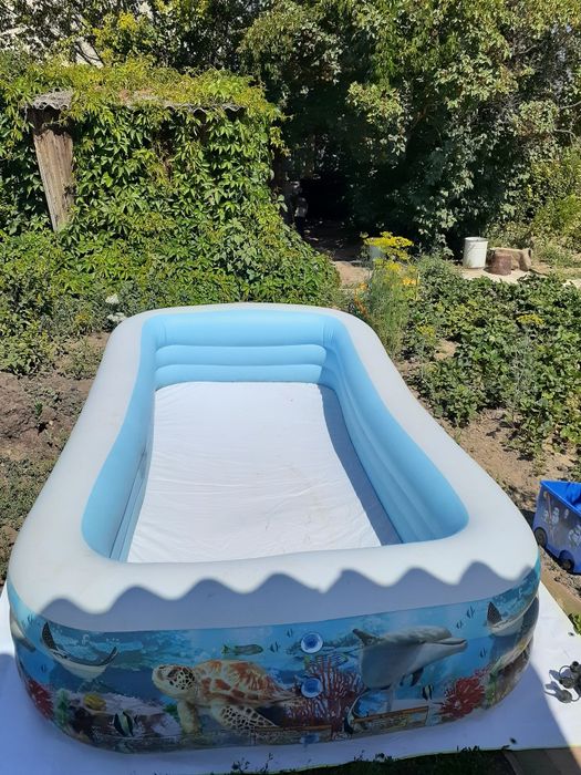 Продам новый надувной бассейн