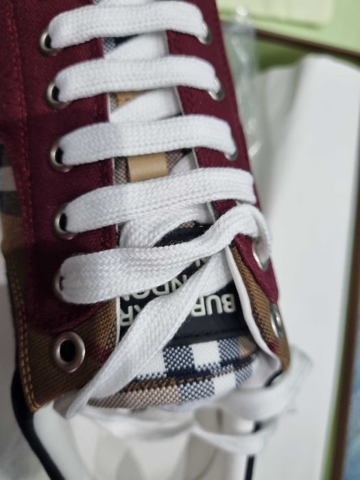 Кецове BURBERRY