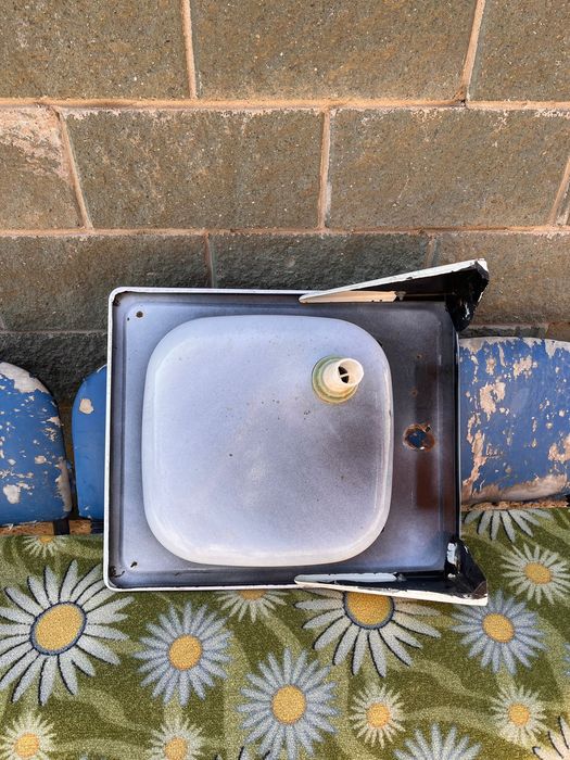 Продам умывальник+пьедестал[ножка]