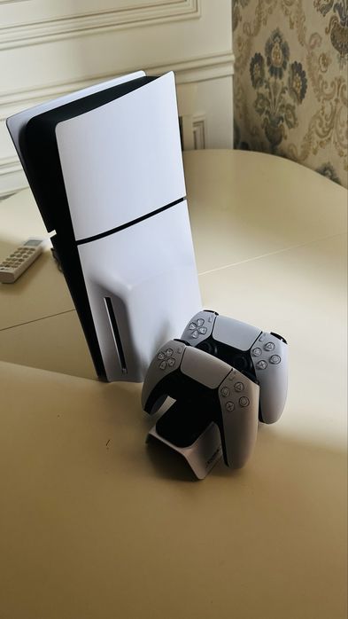 Playstation 5 slim/ пс 5 слим