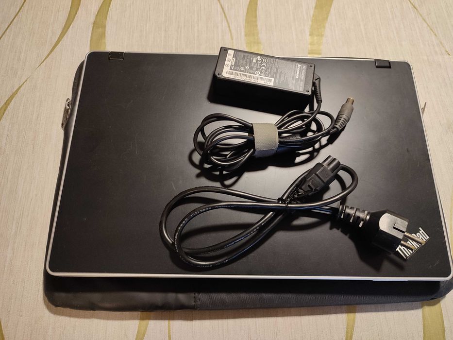 Лаптоп Lenovo ThinkPad Edge 15 (i5 M450 4GB DDR3 500GB HDD)