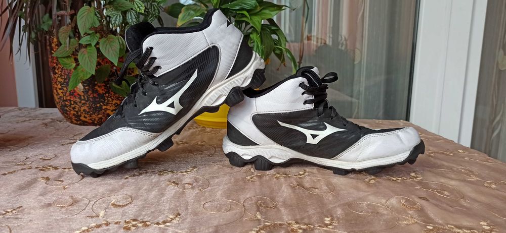 Mizuno 39 Адидас №38,Nike air-№39/40-25 лв, Nike air №40-25 Runners 37