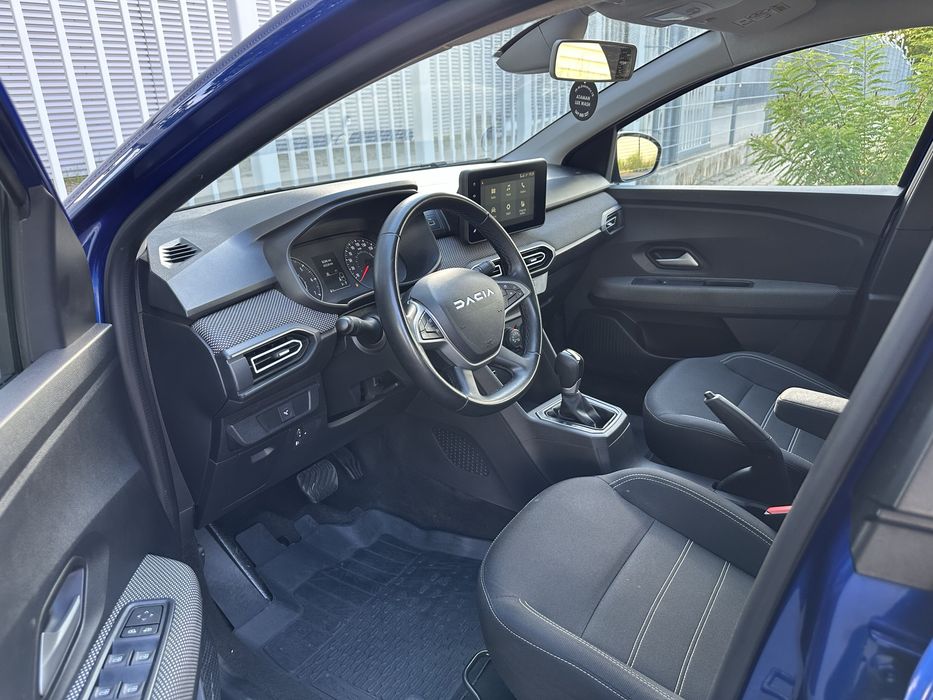Dacia Logan 2024 Model Facelift Comfort+ KM 85.000 Reali Motor 1.0 Benzina 90 CP Cutie Automata , TVA deductibil !