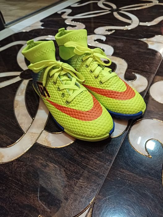 Сороконожки салатовый