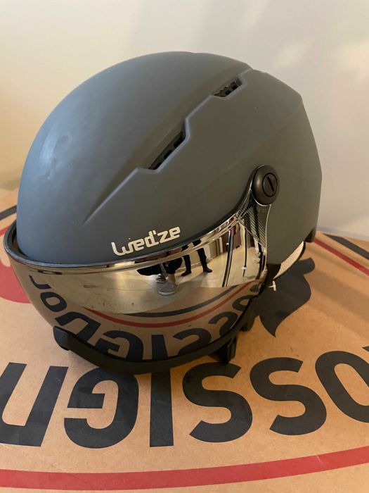 Чисто НОВ ски комплект