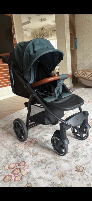 Детская коляска TOMIX