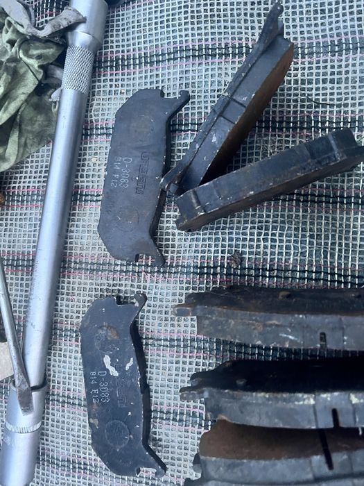 Тормозные колодки новые