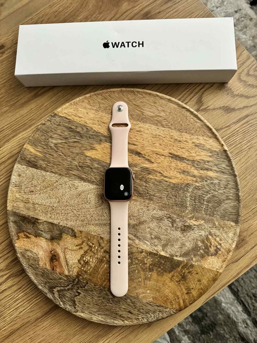 Apple Watch SE 44mm