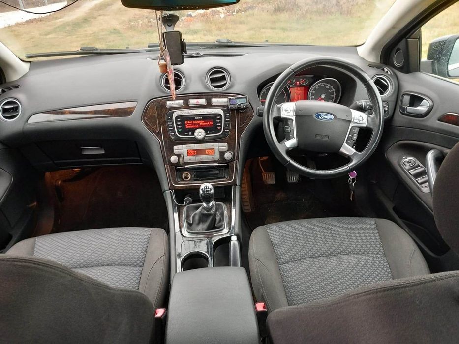 USA FATA STANGA/USA SPATE STANGA/STOP SPATE Ford Mondeo MK4 Hatchback 2008