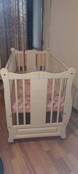Pătuț bebelusi cu saltea și accesorii