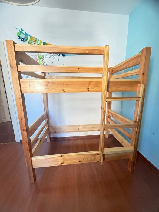 Детско двуетажно легло