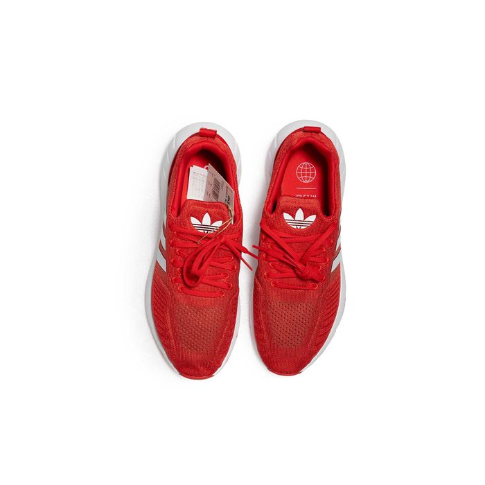 Adidas Swift Run Sneakers