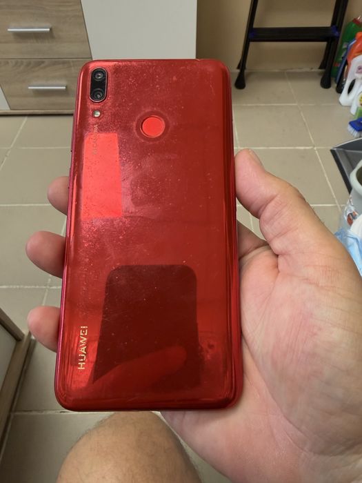 Huawei Y7 (2019) 3/32gb - отлични