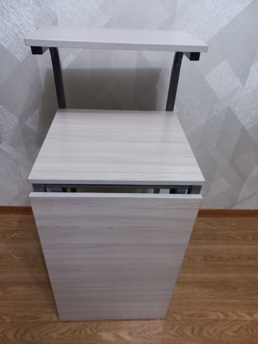 Продам ученический стол