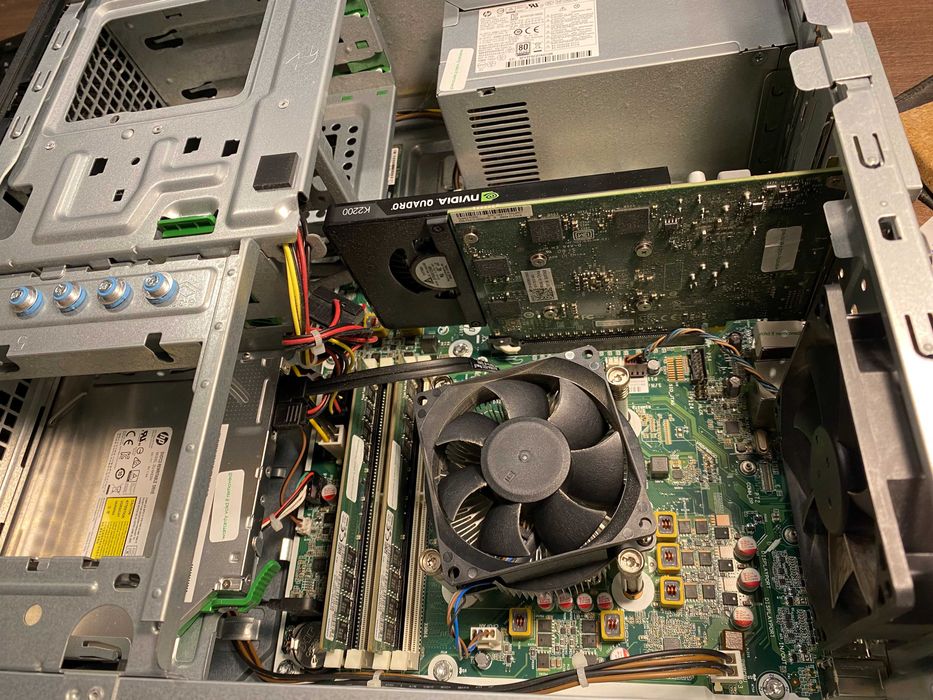 HP EliteDesk 800 G3 Tower: i7-7700 3.60GHz, 16GB DDR4, K2200 4GB