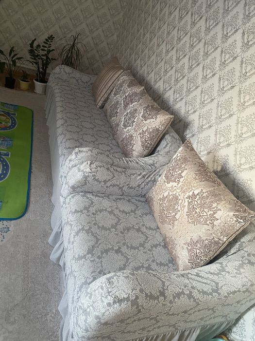 Продам диван 30000