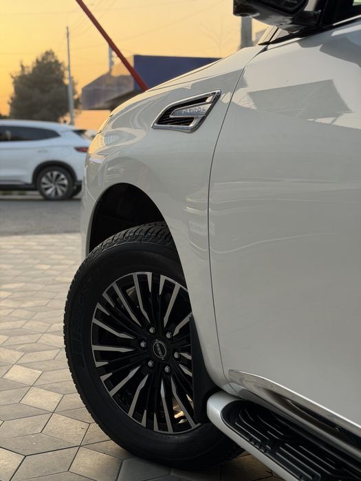 Nissan Patrol  Platinum Full 2024 yil 12.000km