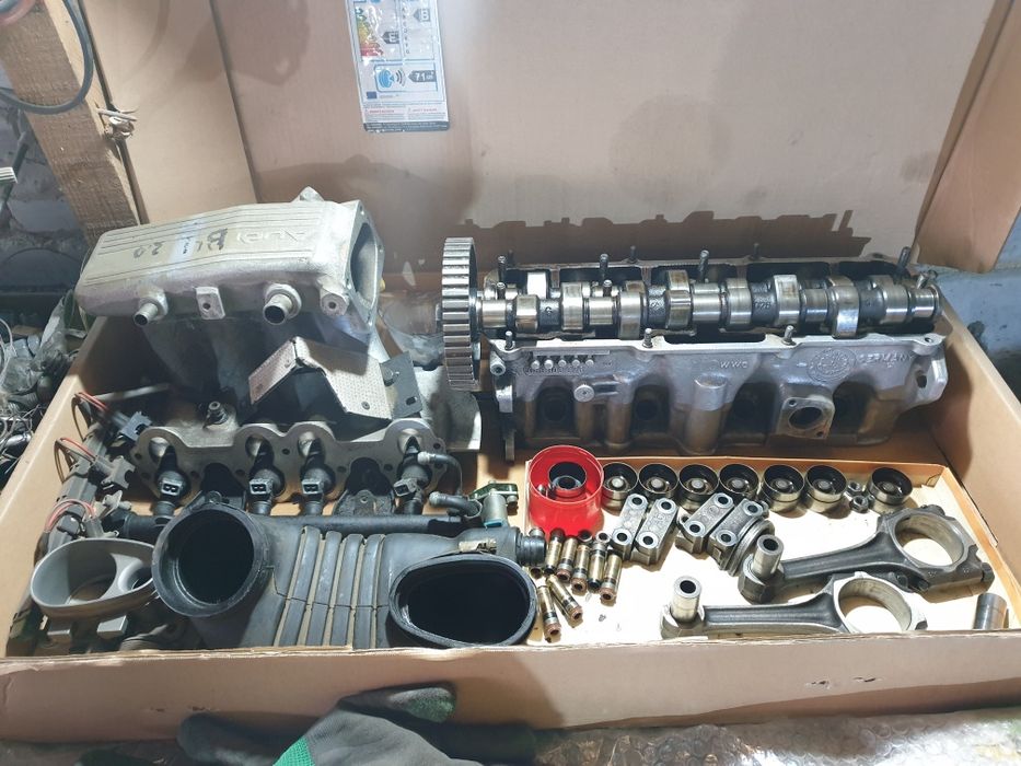 Впускной коллектор Ауди 80 двигатель ABK