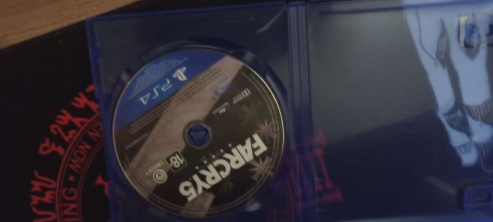 Продам Фаркрай 5 на пс4