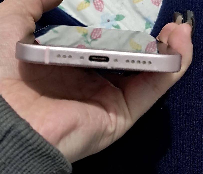 Айфон 15 ,емкость