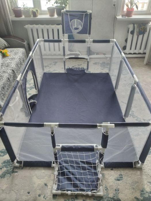 Продам манеж игровой