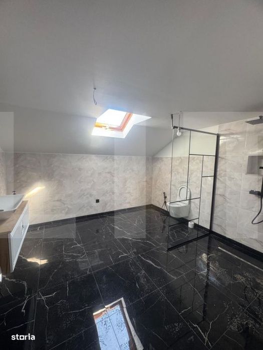 Casa moderna si spatioasa de vanzare in Darabani