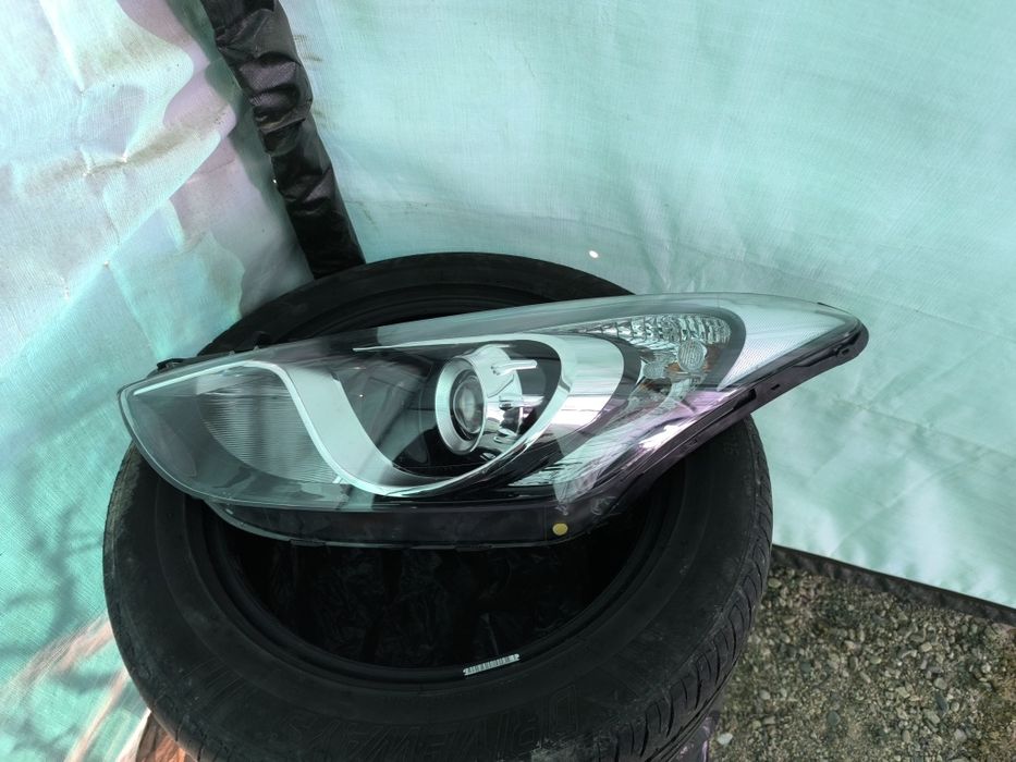 Ляв ксенонов фар за Хюндай и30