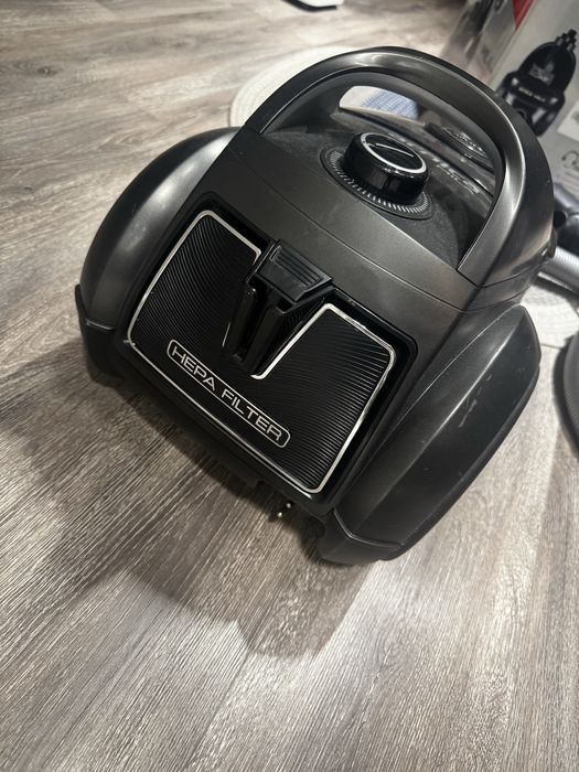 Пылесос Arnika Mila б/у