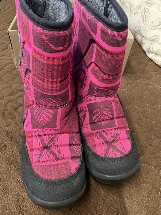 Продам зимние ботиночки.