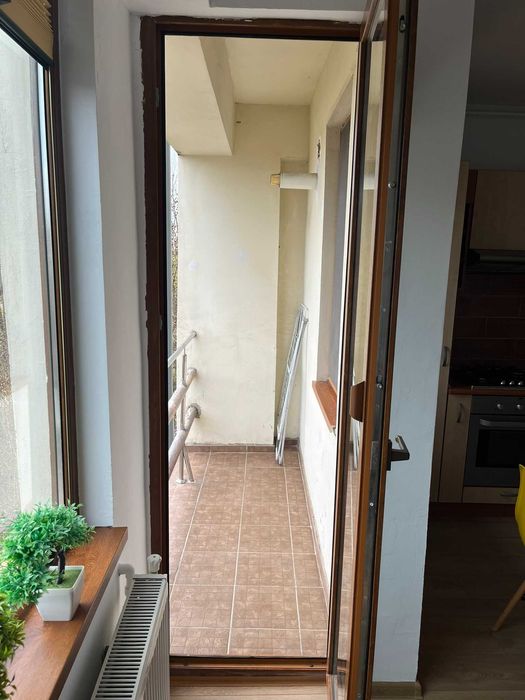 Garsoniera 42mp utili, renovata, metrou N Grigorescu, centrala proprie