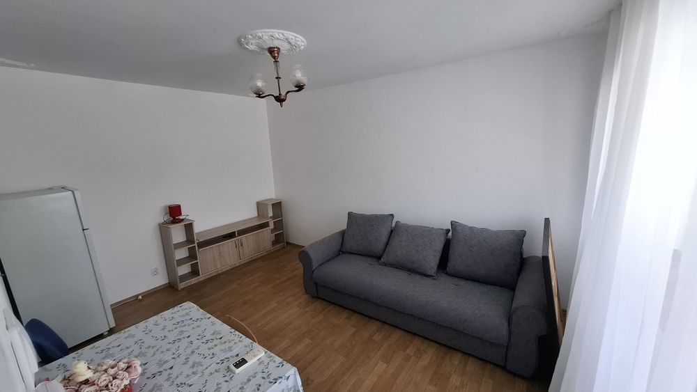 Garsoniera de inchiriat zona Valea Aurie