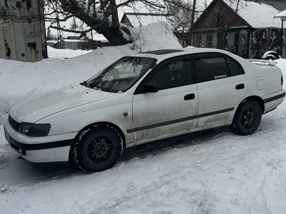 Продам тойота карина е