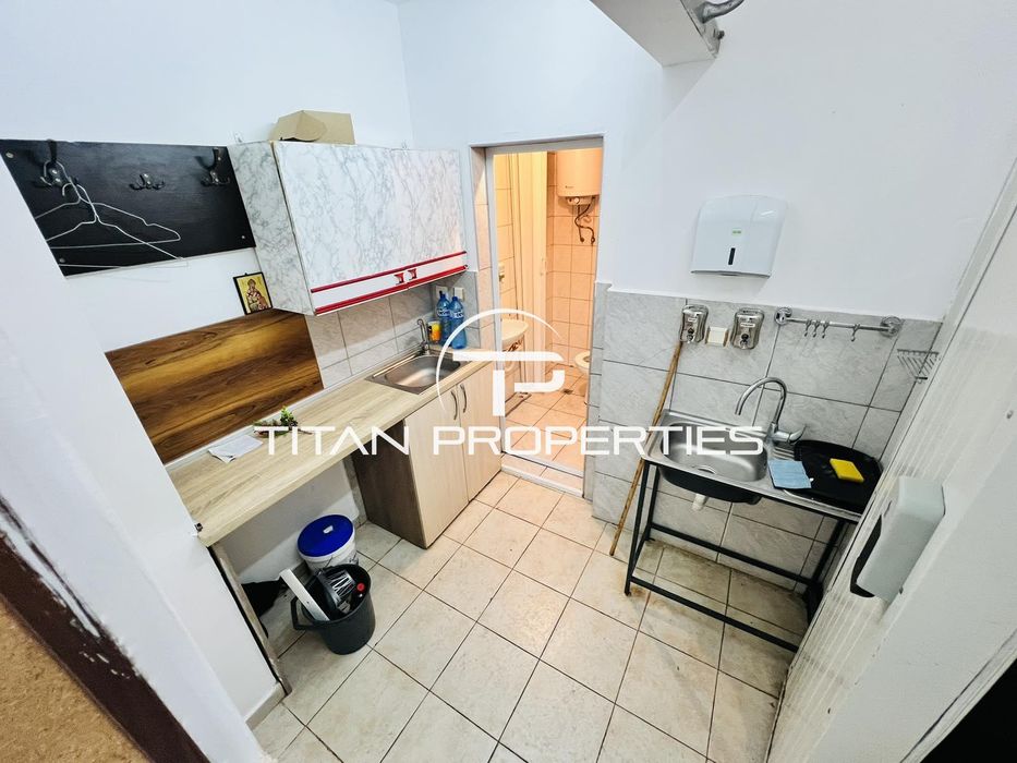 Дава се под наем Магазин в Бургас, Славейков - 60 кв.м за 459 € - Снимка #3