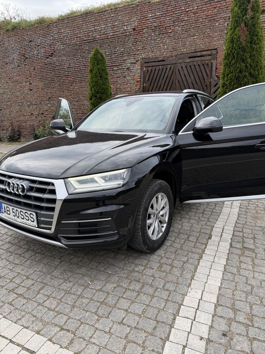 Vând Audi Q5 FY.2.0 TDI Quattro S tronic -Panoramic-Led