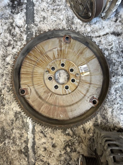 Маховик на Рено Дастер 2.0 обем акпп