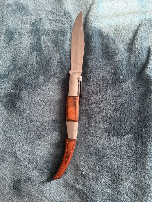 briceag spaniol cricket arabe 37 cm