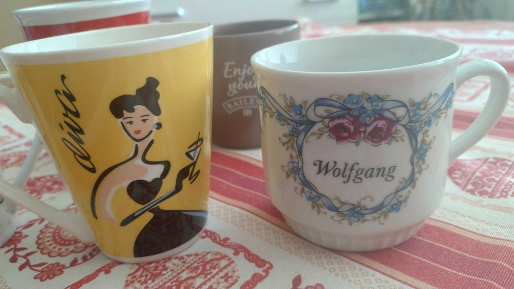 Разнообразни чаши за чай