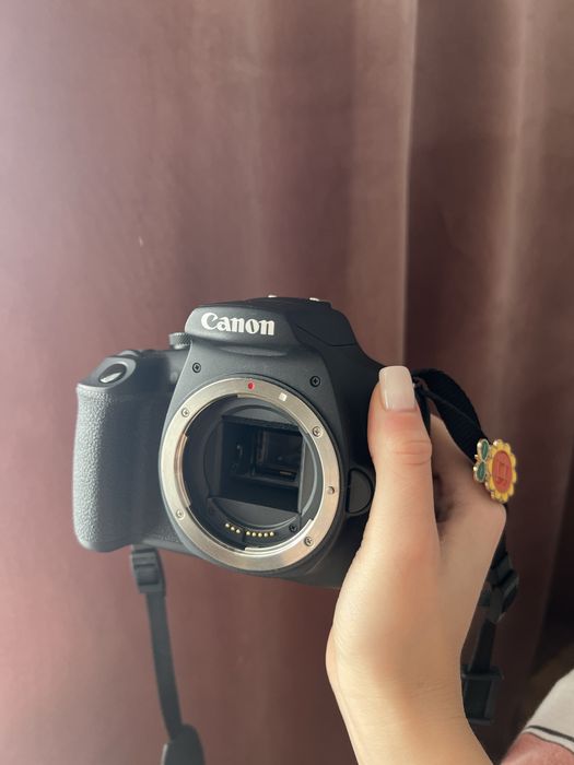 Canon 2000D+lentilă