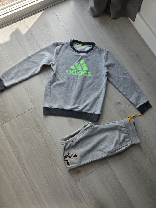Set Adidas gri mărimea 140 – hanorac + pantaloni bumbac, sport & școală