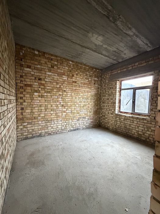 2 ta birxil qurilgan uy sotiladi