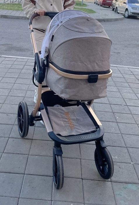 Коляска детская в отличном состоянии