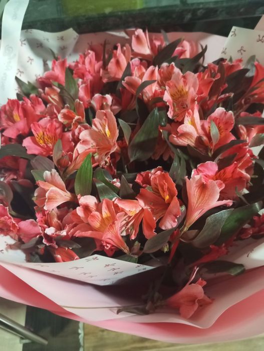 Лилия букет метровый