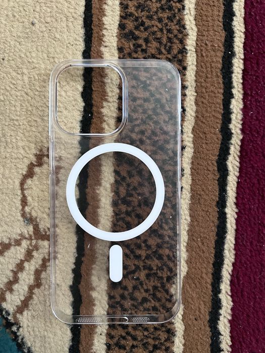 Iphone 13 pro chexollari sotiladi