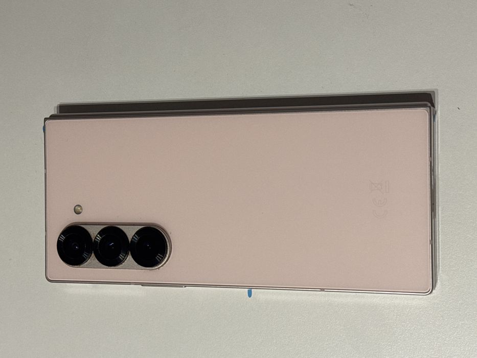 Samsung Galaxy Z Fold 6 – 256GB – Roz (Pink) – IMPECABIL, folii fabrică, Garanție