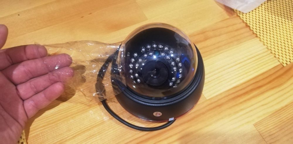 Камера аналоговая 700твл