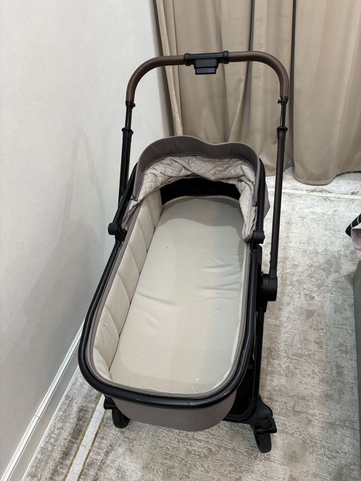 Коляска tomix прогулочная с люлкой