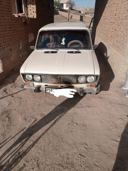 Moshina vaz 2106