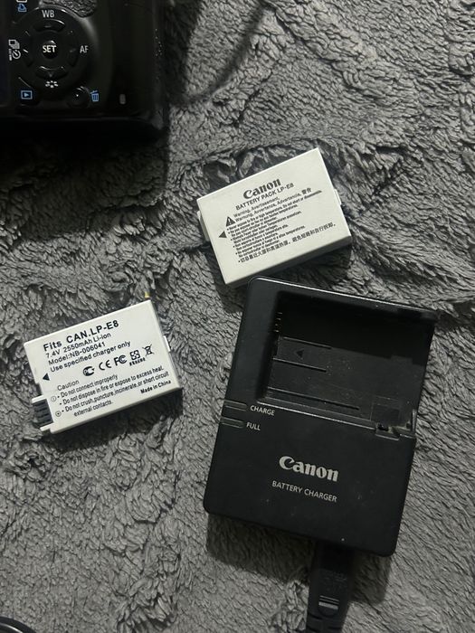 Продам Canon 550D с двумя объективами!