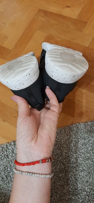 Adidasi Sneakersi Sportissimo