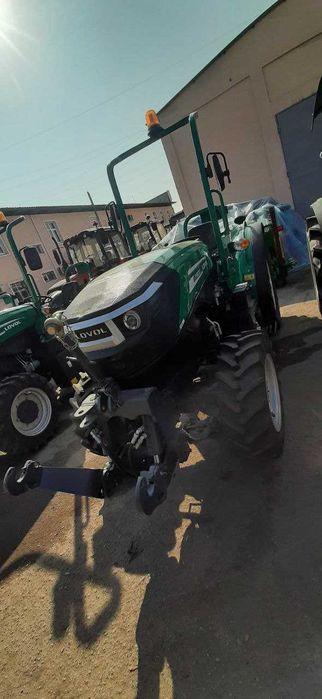 Traktor Lovol F4100 / F4090 / F4080 - Lizing